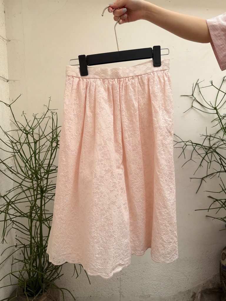 Inspirée Vintage: Pink n Peachy Skirt. Definitely cute and sexy